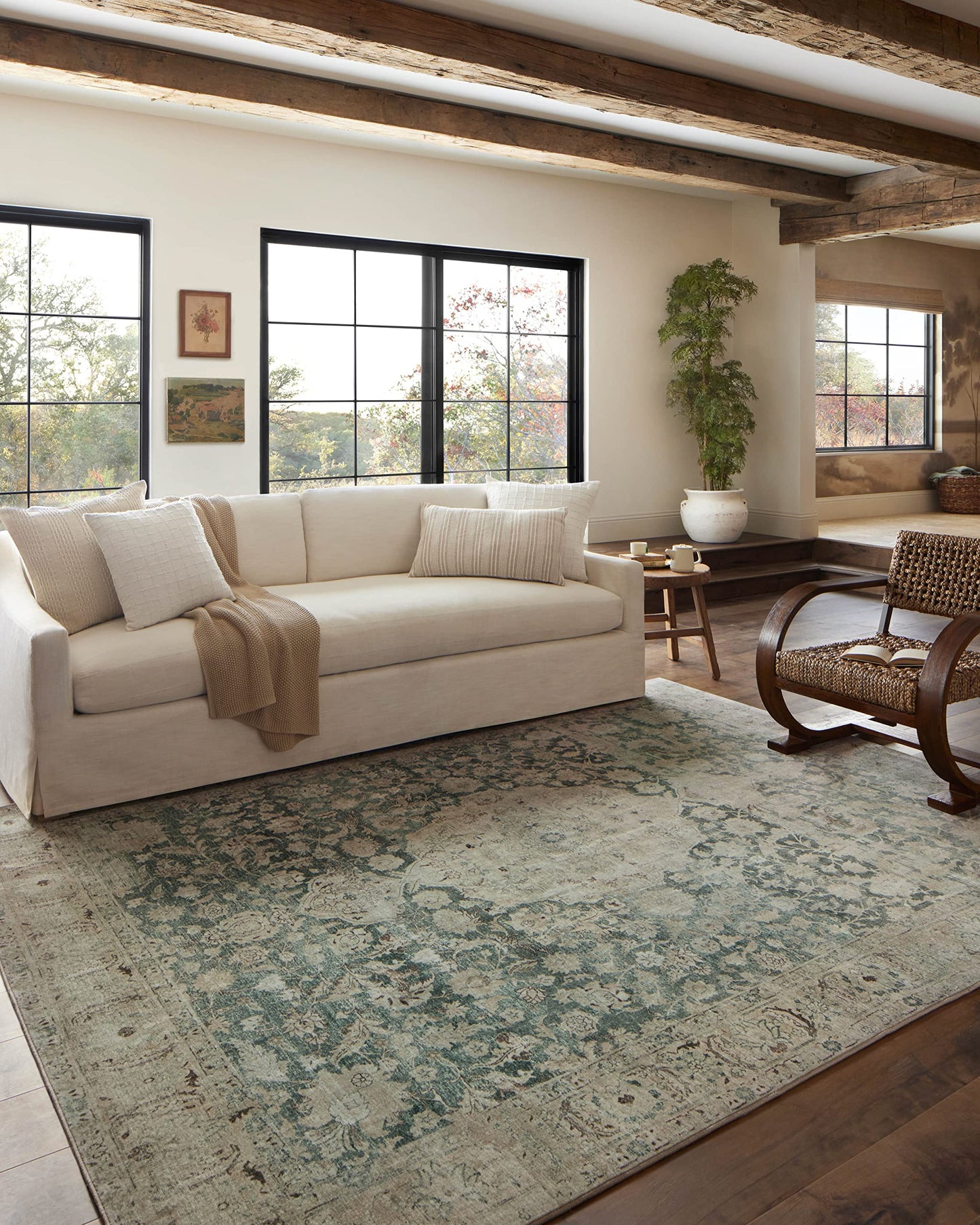 Loloi Sinclair Collection Rug