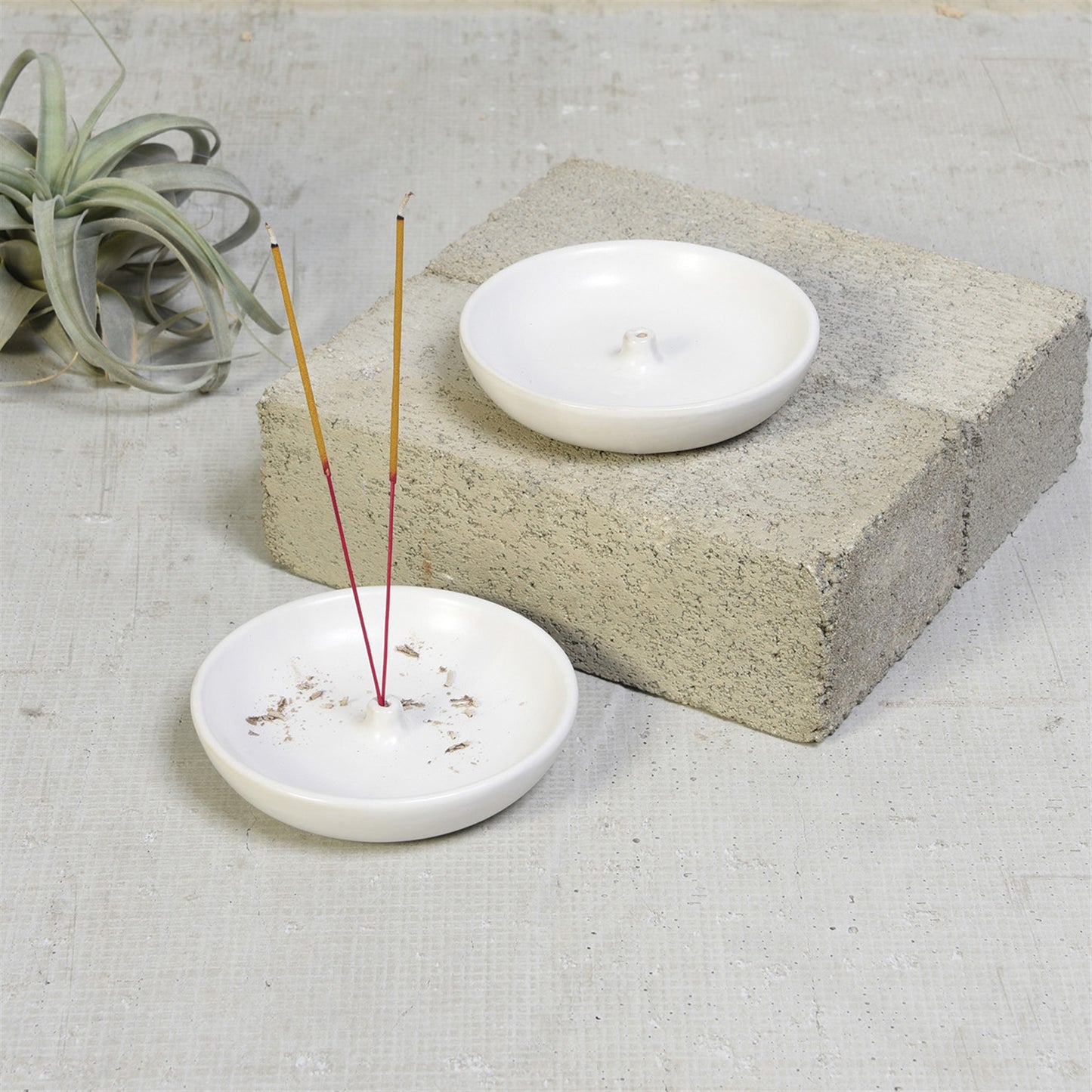 Luna Incense Holder — Matte White — HomArt