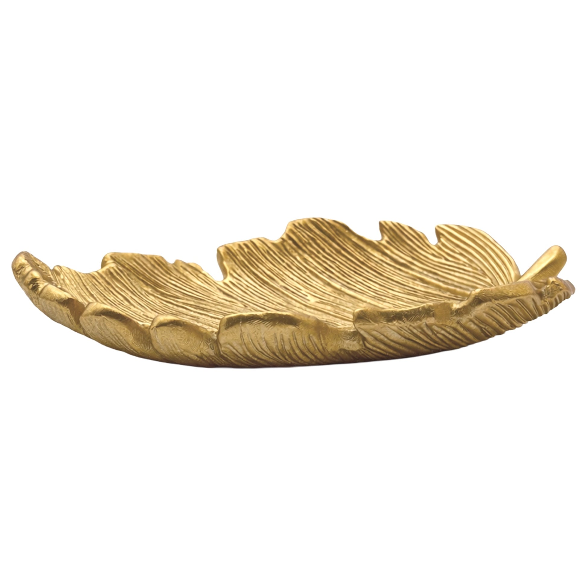 Close view of the leaf dish's etched veins